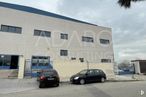 Industrial for sale at Zona industrial, Móstoles, Madrid, 28938 with car, window, building, automotive parking light, commercial building, family car, parking, automotive tail & brake light, luxury vehicle and parking lot around