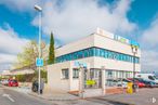 Office for rent at Edificio Artemisa, Calle Pollensa, 2, Las Rozas de Madrid, Madrid, 28230 with building, street light, automotive parking light, sky, cloud, tire, wheel, land vehicle, property and car around