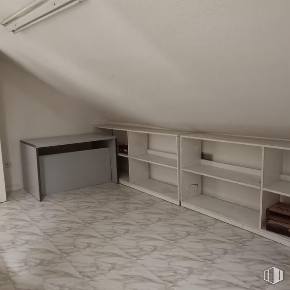 Office for rent at Avenida Constitución, Móstoles, Madrid, 28931 with desk, table, cabinetry, furniture, shelf, drawer, chest of drawers, wood, shelving and interior design around