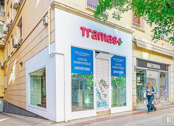 Local en alquiler en Calle Narváez, 27, Salamanca, Madrid, 28009 con ventana, edificio, fachada, fuente, accesorio, venta al por menor, uso mixto, puerta, ciudad y edificio comercial alrededor