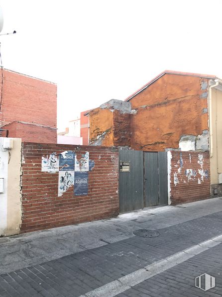 Suelo en venta en Calle Pedro Gumiel, 9, Illescas, Toledo, 45200 con superficie de carretera, luz de la calle, albañilería, ladrillo, cielo, madera, asfalto, carretera, fachada y material de construcción alrededor