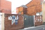 Land for sale at Calle Pedro Gumiel, 9, Illescas, Toledo, 45200 with road surface, street light, brickwork, brick, sky, wood, asphalt, road, facade and building material around