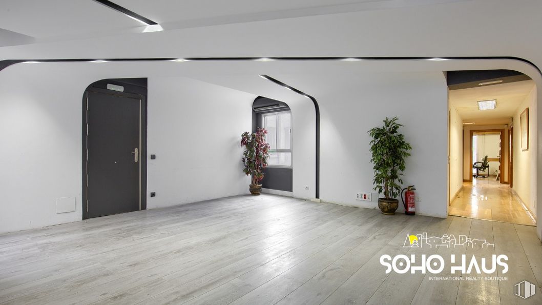 Oficina en venta en Calle Atocha, Centro, Madrid, 28012 con planta de interior, puerta, edificio, hall, madera, interiorismo, arquitectura, accesorio, suelo y suelos alrededor