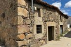 Industrial for sale at Calle Plazuelilla, 17, Gilbuena, Ávila, 05619 with window, door, cloud, sky, plant, wood, rural area, landscape, stone wall and facade around