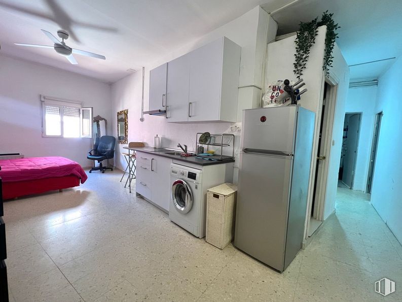 Local en venta en Calle Almansa, 91, Moncloa - Aravaca, Madrid, 28040 con ventilador de techo, refrigerador, lavadora, ventana, cama, electrodoméstico, ventilador mecánico, edificio, ebanistería y interiorismo alrededor