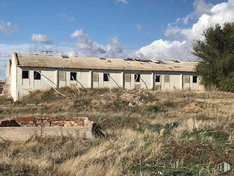 Industrial for sale at Callejón Gorrones, Polán, Toledo, 45161 with house, rural area, soil, village and shed around