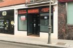 Retail for rent at Calle Fidel Borrajo, 14, Navalcarnero, Madrid, 28600 with door, building, fixture, facade, brick, brickwork, city, window, street and sidewalk around