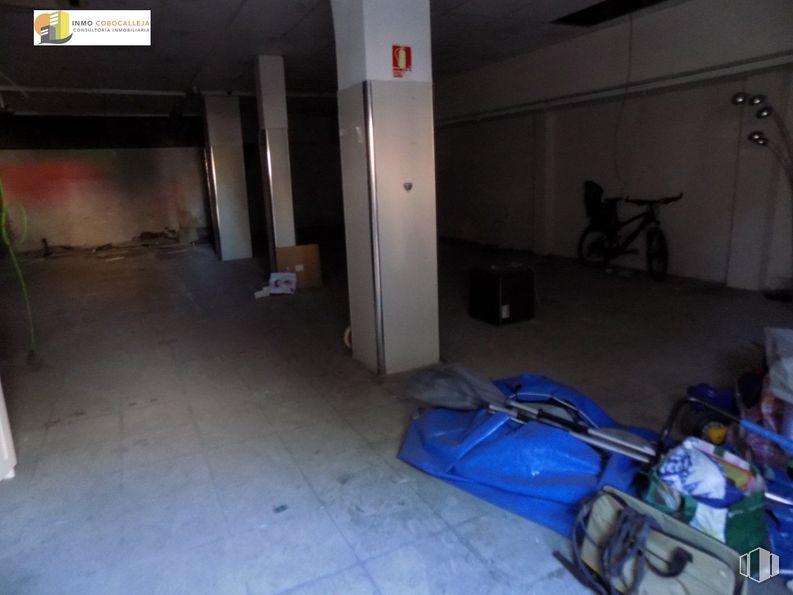 Local en alquiler en Zona Centro, Leganés, Madrid, 28912 con equipaje y bolsos, bolsa, edificio, suelo, piso, casa, gas, maletas y bolsos, bicicleta y rueda alrededor