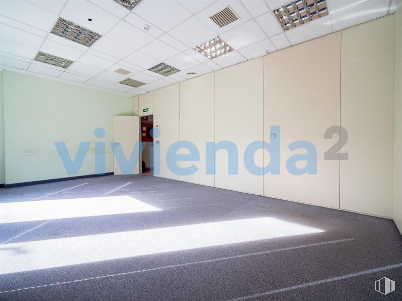 Oficina en venta en Zona San Blas, San Blas - Canillejas, Madrid, 28037 con alumbrado, lámpara, suelos, suelo, techo, interiorismo, habitación, hall, suelo de baldosas y azulejo alrededor