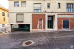 Retail for sale at Calle Alvarfáñez de Minaya, 4, Guadalajara, 19001 with window, building, door, wall, facade, street, composite material, brickwork, brick and concrete around