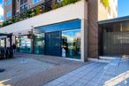 Retail for sale at Avenida Levante, 187, Rivas-Vaciamadrid, Madrid, 28529 with daytime, property, azure, road surface, shade, urban design, line, wall, plant and sidewalk around