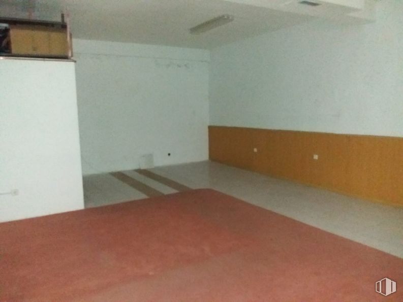 Local en alquiler y venta en Zona Avenida de Madrid, Arganda del Rey, Madrid, 28500 con madera, edificio, accesorio, casa, suelo, suelos, tinte para madera, madera dura, pintura y techo alrededor