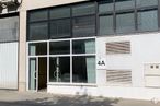 Office for sale & for rent at Avenida Pirineos, San Sebastián de los Reyes, Madrid, 28703 with window, building, fixture, rectangle, composite material, facade, tints and shades, commercial building, city and symmetry around