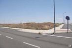 Land for sale at Sect S-01Parcela M13-01, Yepes, Toledo, 45313 with sky, street light, plant, road surface, asphalt, tar, landscape, road, tree and overhead power line around