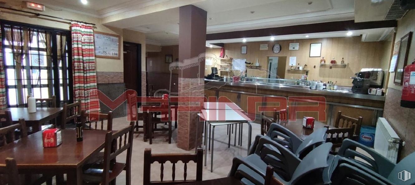 Retail for sale at Carretera Serranillos, Yeles, Toledo, 45220 with table, kitchen & dining room table, furniture, chair, interior design, flooring, floor, wood, ceiling and cafeteria around