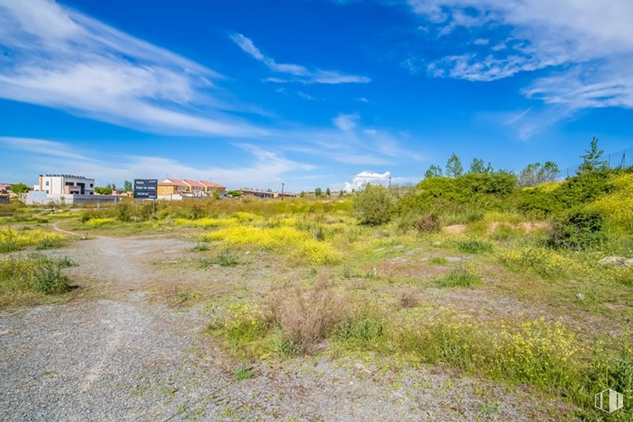 Land for sale at Calle Lisboa, Ávila, 05004 with cloud, sky, plant, natural landscape, land lot, grass, plain, horizon, mountainous landforms and grassland around