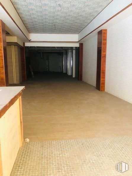 Local en venta en Calle Murcia, 5, Arganzuela, Madrid, 28045 con ebanistería, madera, accesorio, hall, suelos, suelo, madera dura, material compuesto, tinte para madera y techo alrededor