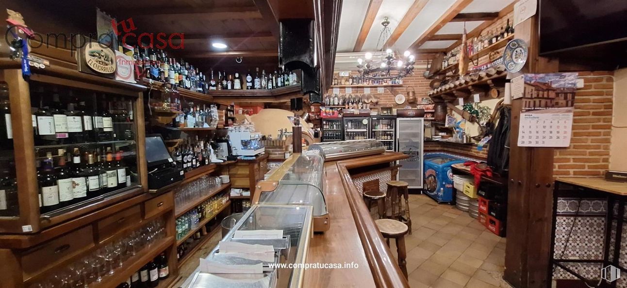 Local en venta en Centro urbano, Palazuelos de Eresma, Segovia, 40194 con restaurante, bar, venta al por menor, pub y estante alrededor