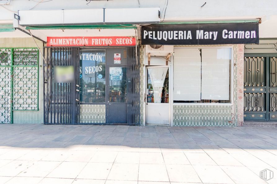 Local en venta en Calle Cóndor, Getafe, Madrid, 28904 con accesorio, fachada, gas, ciudad, puerta, fuente, venta al por menor, planta, calle y material compuesto alrededor