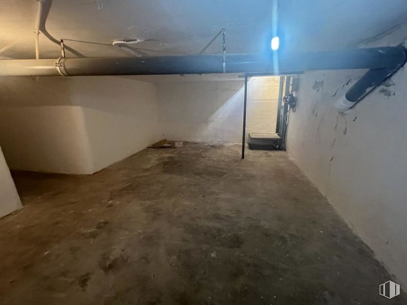 Retail for sale at Calle Santiago de la Fuente, Bargas, Toledo, 45593 with floor, flooring, wall, composite material, ceiling, space, concrete, wood, plaster and event around