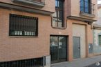 Retail for sale at Callejón Obras Públicas, 13, Toledo, 45003 with window, door, building, fixture, brickwork, wood, brick, building material, facade and condominium around