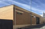 Industrial for sale at Calle Alfareros, 11, San Martín de Valdeiglesias, Madrid, 28680 with window, door, cloud, sky, street light, building, wood, shade, brickwork and brick around