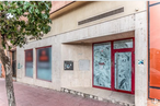 Retail for sale at Calle María Zayas, Arganda del Rey, Madrid, 28500 with fixture, window, architecture, facade, brick, art, tints and shades, wood, tree and building around