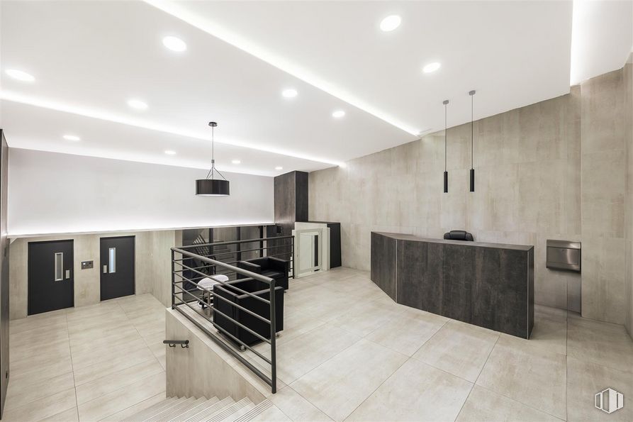 Oficina en venta en Calle Orense, 20, Tetuán, Madrid, 28020 con ebanistería, alumbrado, edificio, propiedad, hall, interiorismo, arquitectura, estilo, en blanco y negro y suelo alrededor