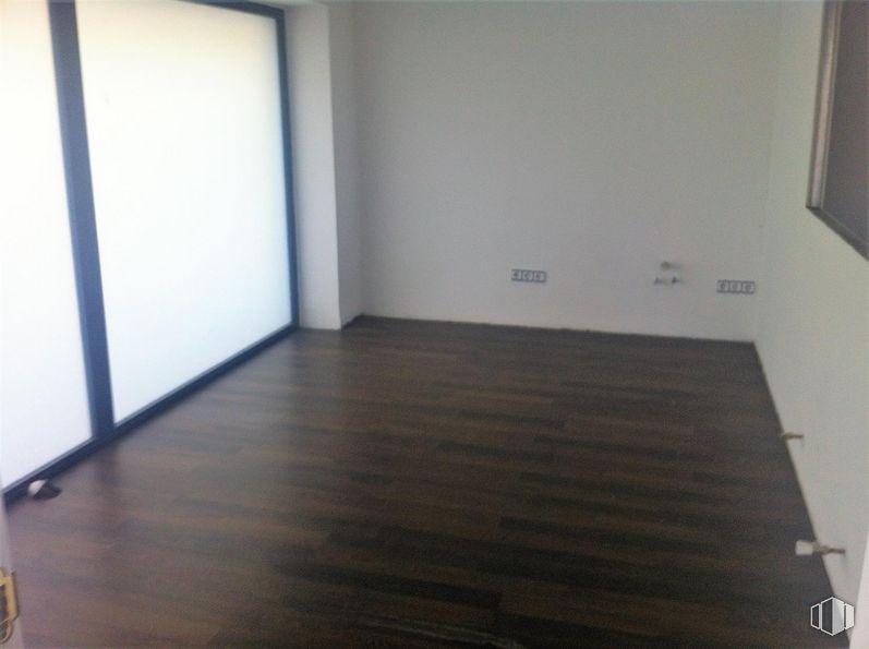 Oficina en venta en Calle Antonio Becerril, Pozuelo de Alarcón, Madrid, 28223 con edificio, accesorio, madera, suelos, suelo, pared, tinte para madera, pintura, madera dura y inmobiliario alrededor