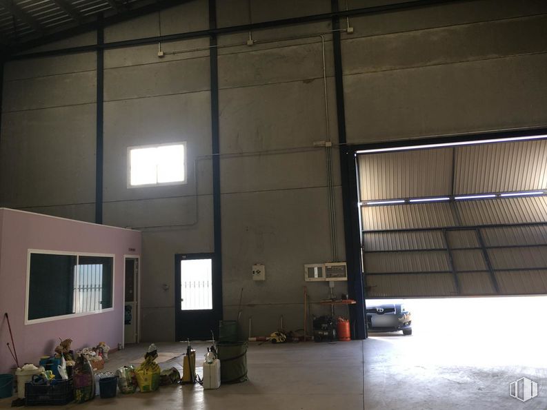 Industrial for sale at Carretera Navalpino, Polán, Toledo, 45161 with window, building, wood, shade, hall, wall, flooring, ceiling, house and hardwood around