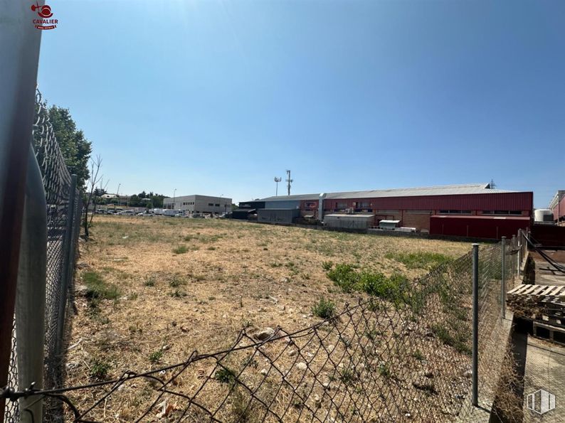 Suelo en alquiler y venta en Polígono industrial P29, Collado Villalba, Madrid, 28400 con cielo, planta, lote de terreno, madera, hierba, paisaje, carretera, llano, alambrada y pradera alrededor