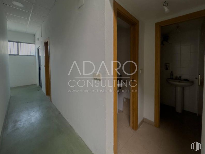 Nave en alquiler en Calle Huelva, Valdemoro, Madrid, 28341 con fregadero, suelos, suelo, tinte para madera, madera dura, suelo de baldosas y contrachapado alrededor