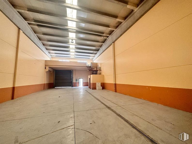 Nave en venta en Polígono Camporroso , Ciempozuelos, Madrid, 28350 con suelos, madera, suelo, techo, material de construcción, tinte para madera, hall, suelo de baldosas, pintura y iluminación natural alrededor