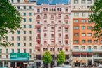 Office for rent at Calle Gran Vía, 64, Centro, Madrid, 28013 with building, daytime, property, window, tower block, condominium, plant, urban design, tree and architecture around