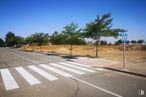 Land for sale at Calle Sierra Altamira, Illescas, Toledo, 45200 with sky, plant, road surface, asphalt, tree, tar, thoroughfare, fence, zebra crossing and road around