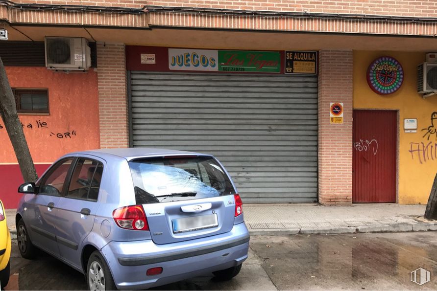 Retail for sale & for rent at Calle Alvarado, 16, Talavera de la Reina, Toledo, 45600 with wheel, car, tire, door, window, automotive parking light, vehicle, property, vehicle registration plate and automotive lighting around