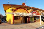 Retail for sale at Barrio del Arroyo / La Fuente, Fuenlabrada, Madrid, 28944 with building, sky, plant, shade, architecture, facade, city, arch, awning and mixed-use around