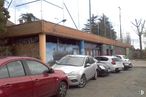 Retail for sale at Calle Molino de la Navata, 26, Galapagar, Madrid, 28260 with wheel, car, tire, automotive parking light, land vehicle, vehicle, sky, automotive lighting, automotive tire and motor vehicle around