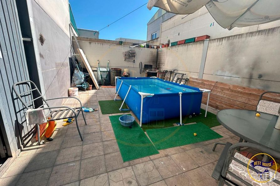 Industrial for sale at Polígono Industrial Carretera Motilla, Cuenca, 16004 with jacuzzi, table, table top, property, building, sky, interior design, shade, leisure and flooring around