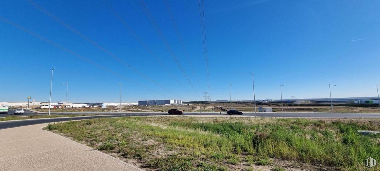 Suelo en venta en Zona Industrial, Illescas, Toledo, 45200 con puente, cielo, planta, lote de terreno, electricidad, asfalto, línea eléctrica aérea, llano, paisaje y vía pública alrededor