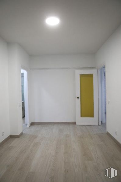 Oficina en venta en Zona Rubén Darío, Chamberí, Madrid, 28010 con puerta, lámpara, propiedad, edificio, madera, accesorio, interiorismo, hall, pintura y suelo alrededor