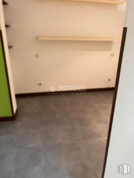 Local en venta en Zona Vía Carpetana, La Latina, Madrid, 28047 con madera, suelo, suelos, suelo de baldosas, madera dura, tinte para madera, accesorio, contrachapado, rectángulo y material compuesto alrededor