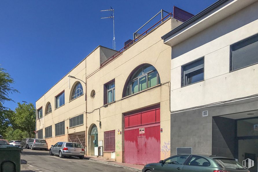 Oficina en venta en Calle Tánger, 1, San Sebastián de los Reyes, Madrid, 28700 con ventana, edificio, coche, cielo, neumático, rueda, mediante, luz de estacionamiento automotriz, edificio comercial, accesorio y barrio residencial alrededor