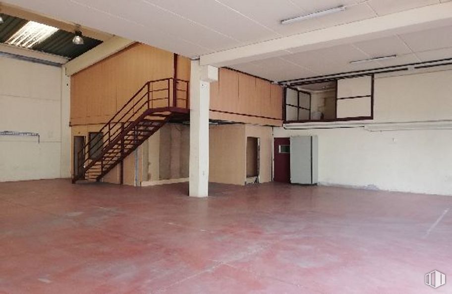 Nave en venta en Calle Julio Palacios, 18, Leganés, Madrid, 28914 con propiedad, edificio, pasillo, accesorio, madera, piso, suelo, techo, madera y casa alrededor