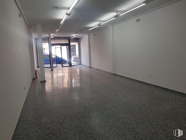 Local en venta en Calle Marqués, Pinto, Madrid, 28320 con suelos, suelo, techo, suelo de baldosas, transparencia, hall, vidrio, plata, azulejo y lámpara fluorescente alrededor