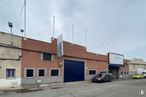 Industrial for sale at Calle Salamanca, 38, Humanes de Madrid, Madrid, 28970 with car, building, tire, sky, automotive parking light, wheel, property, window, cloud and vehicle around