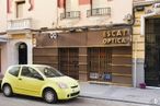 Local en venta en Calle Jerónimo de la Quintana, 5, Chamberí, Madrid, 28010 con rueda, coche, neumático, luz de estacionamiento automotriz, vehículo, vehículo terrestre, propiedad, fotografía, ventana y blanco alrededor