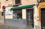 Retail for sale & for rent at Calle Trinitarios, 8, Toledo, 45003 with window, door, building, fixture, architecture, wood, neighbourhood, road surface, facade and tints and shades around