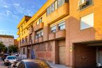 Local en alquiler en Calle Sacedón, Azuqueca de Henares, Guadalajara, 19200 con coche, edificio, ventana, vehículo terrestre, vehículo, cielo, planta, neumático, arquitectura y nube alrededor