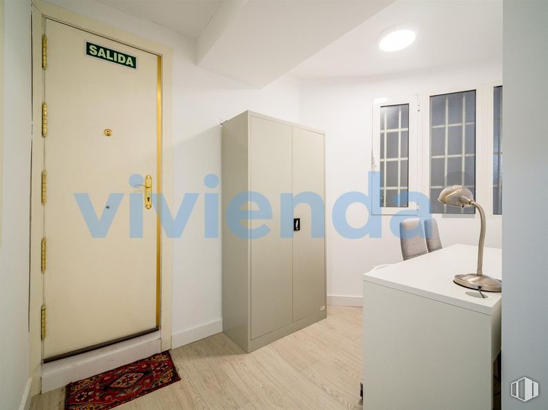 Oficina en venta en Calle Drácena, Chamartín, Madrid, 28016 con lámpara, ventana, puerta, alumbrado, lámpara, accesorio, edificio, interiorismo, suelo y suelos alrededor